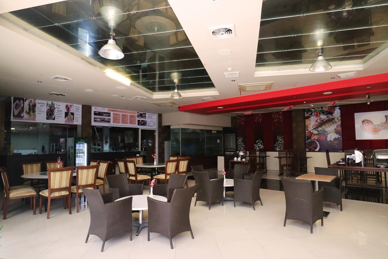Grand Lifestyle Hotel Dempasar Exterior foto