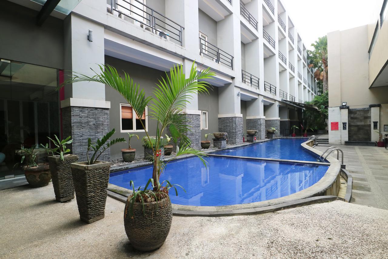 Grand Lifestyle Hotel Dempasar Exterior foto