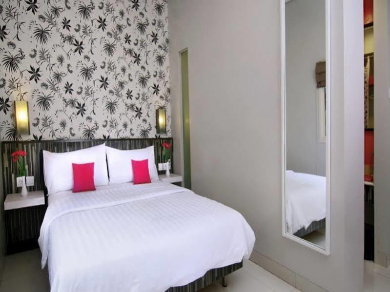 Grand Lifestyle Hotel Dempasar Exterior foto